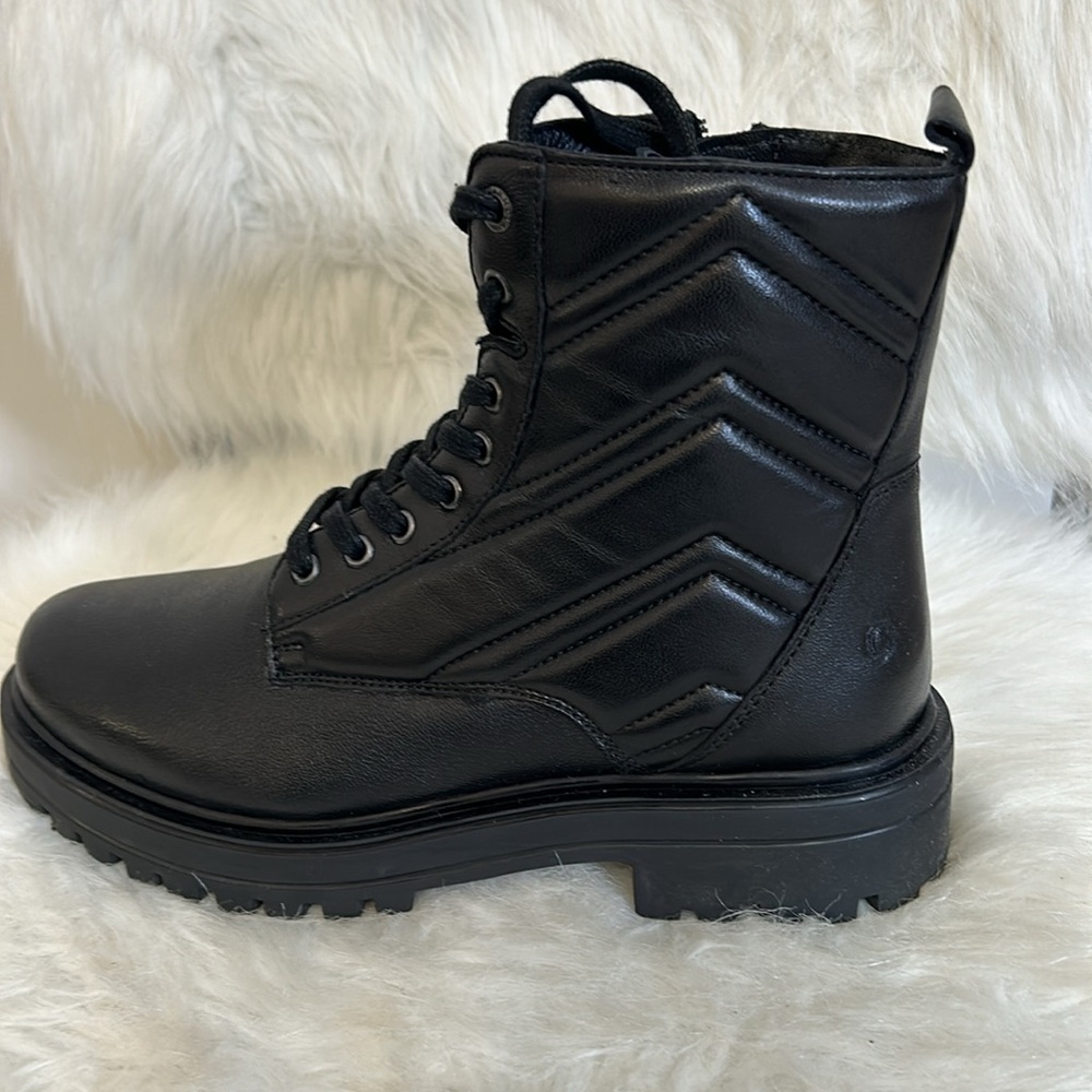 NEW, CARMELA LEATHER COMBAT BOOTS BLK SZ 8 1/2 & 9